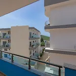 شقة Xhovani