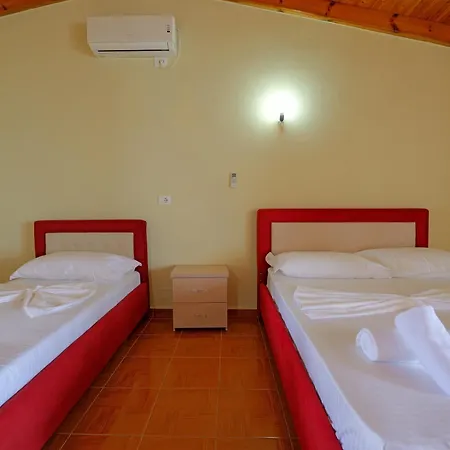 Xhovani Apartament *