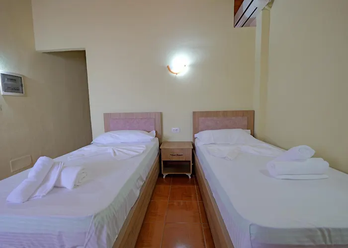 Xhovani * Ksamil